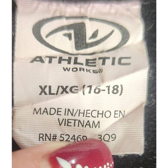 A9  Athletic Works 1/2 zip pullover t-shirt - Picture 12 of 12